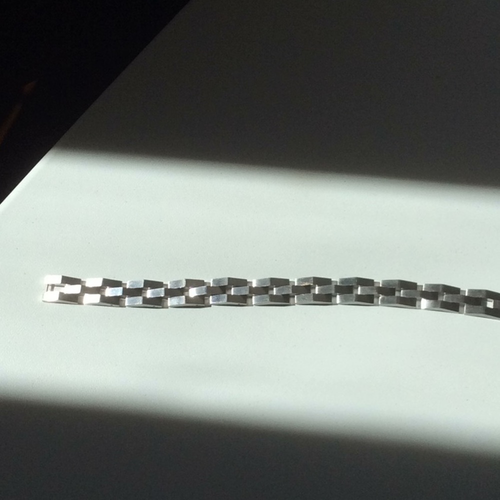 Pagoda Men’s Stainless Steel Bracelet - Picture 5 of 7